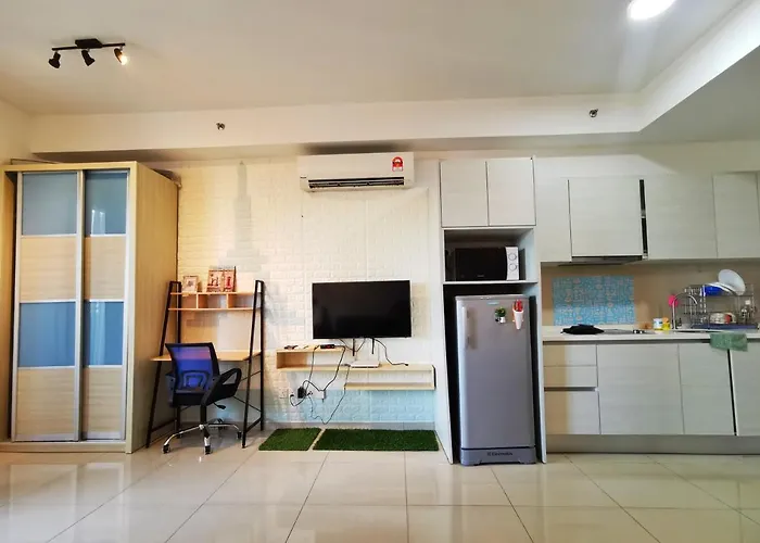 I-City Shah Alam @ Sky Pool Homestay