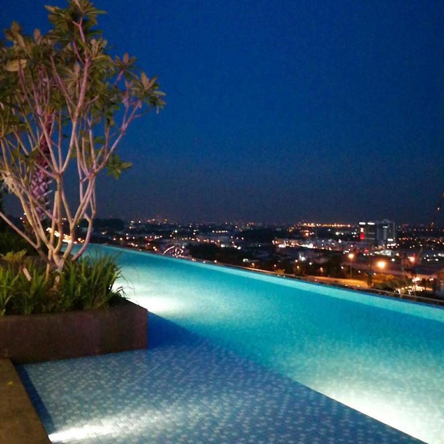 I-city @ Sky Pool