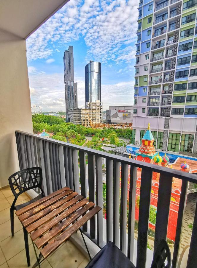 I-city @ Sky Pool Apartment *
